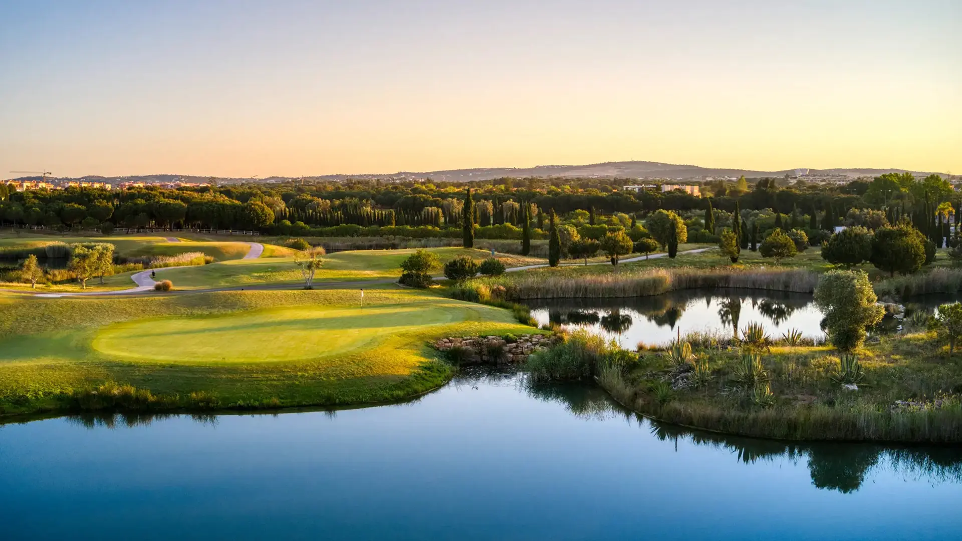 https://mail.portugalgolfcourses.info/uploads/golf-courses/Vilamoura_Victoria_Golf_Course_2_0WwBVzni9z_20240609120109.webp